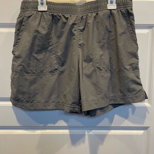 Columbia Women's Gray Shorts